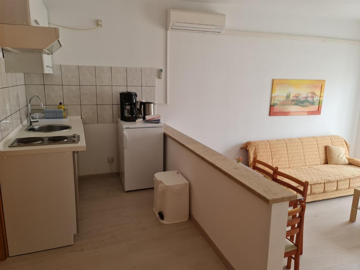 Apartment Mira Pula Ngoại thất bức ảnh